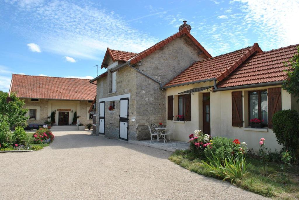 La Besace Acomodação com café da manhã Sainte-Croix  Exterior foto